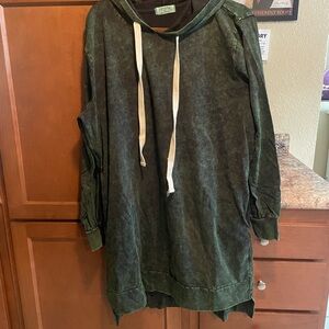 Zenana Outfitters Black Hoodie